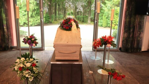 Hoe snel vergaat een doodskist?